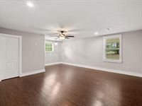 405 Dove Ln, Leesville, LA 71446