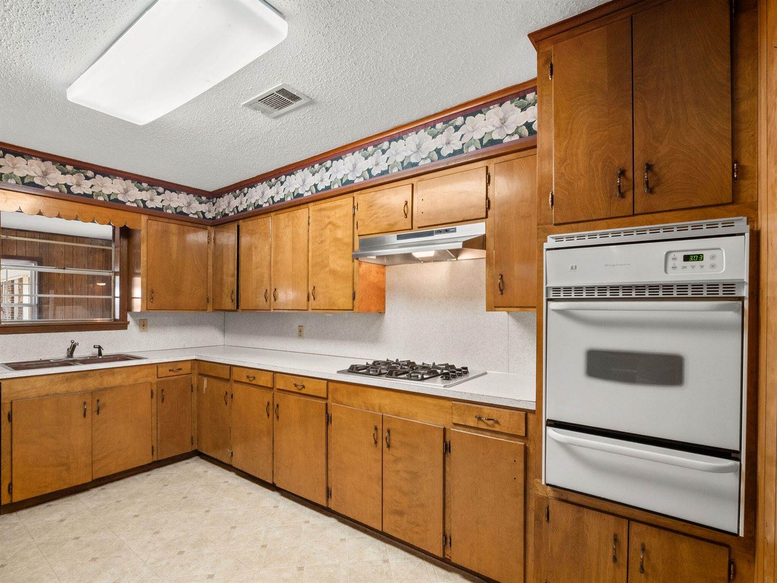 1960 Granberry Rd, DeRidder, LA 70634