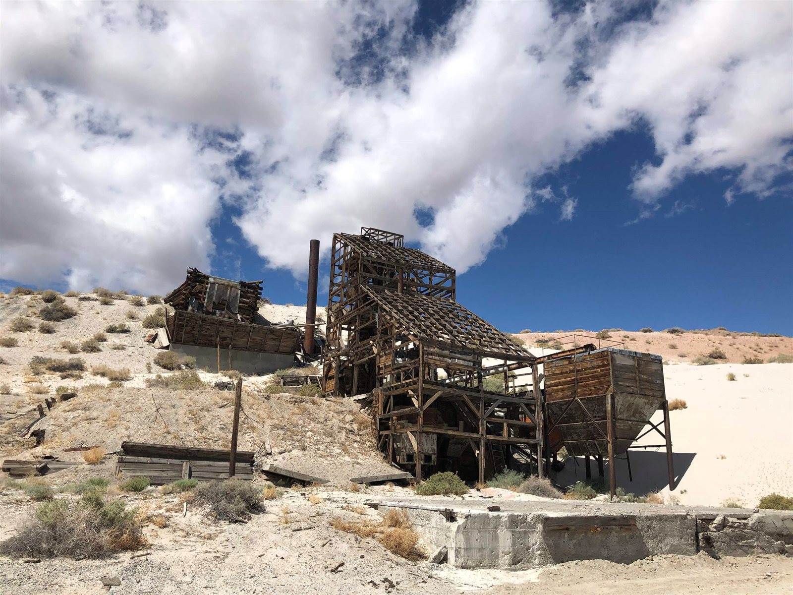 000 Pumice Mill Road, Chalfant, CA 93514