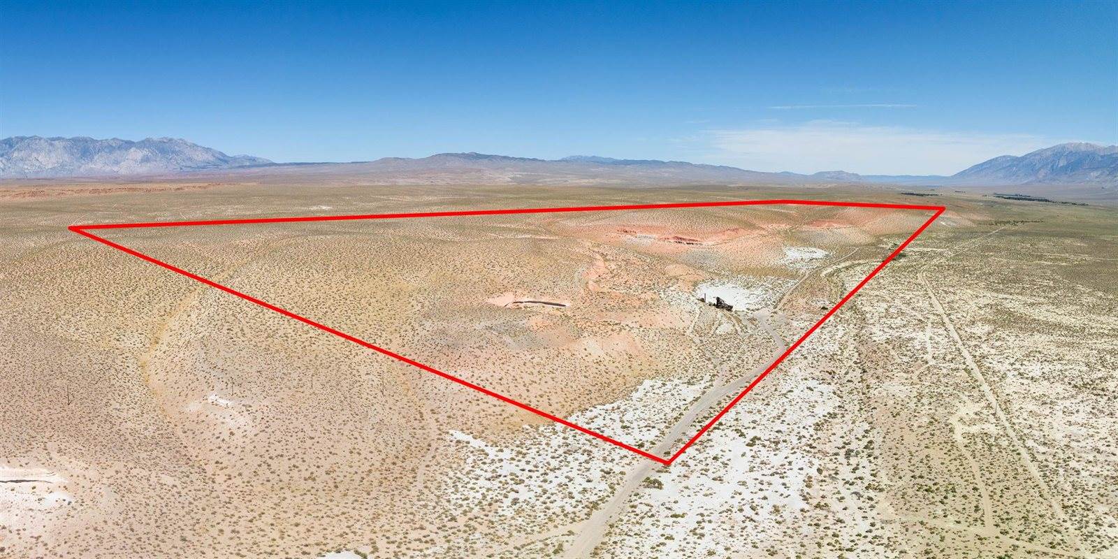 000 Pumice Mill Road, Chalfant, CA 93514