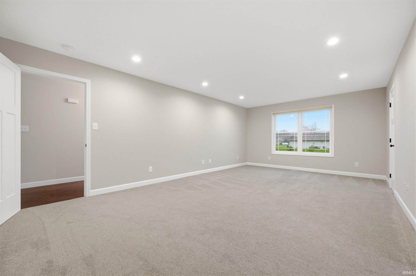 8302 W Ashford Lane, Muncie, IN 47304