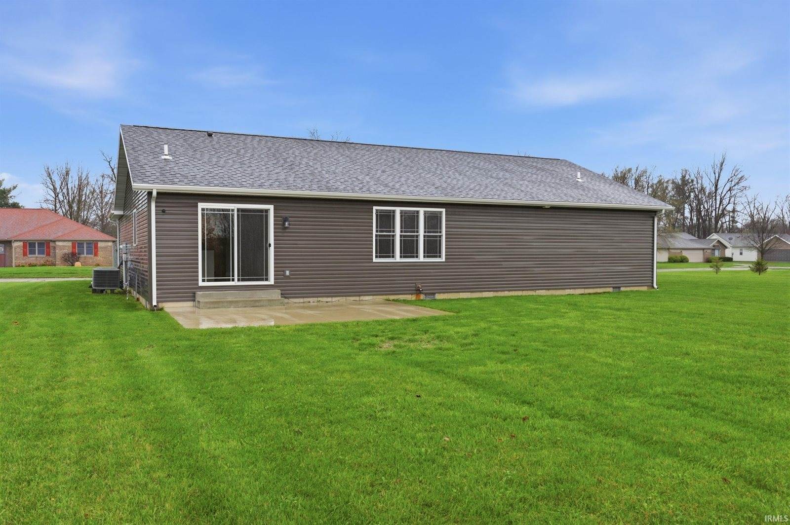 8302 W Ashford Lane, Muncie, IN 47304