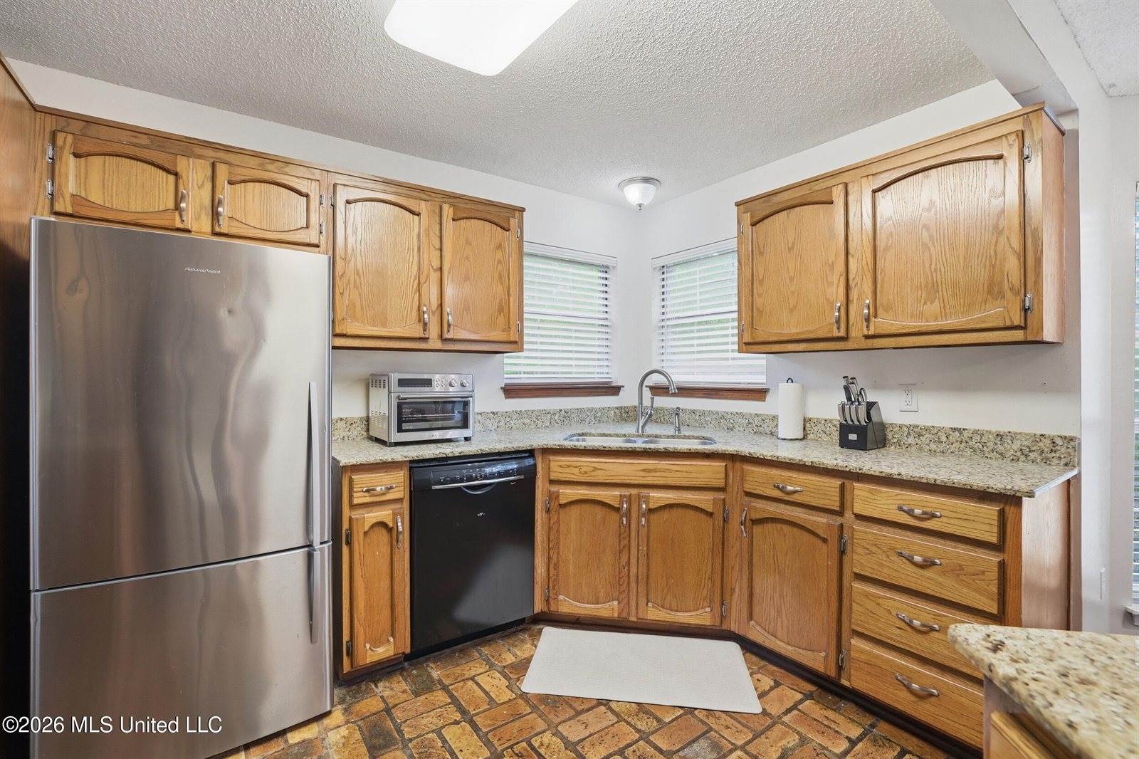 1909 Hemlock Drive, Gautier, MS 39553