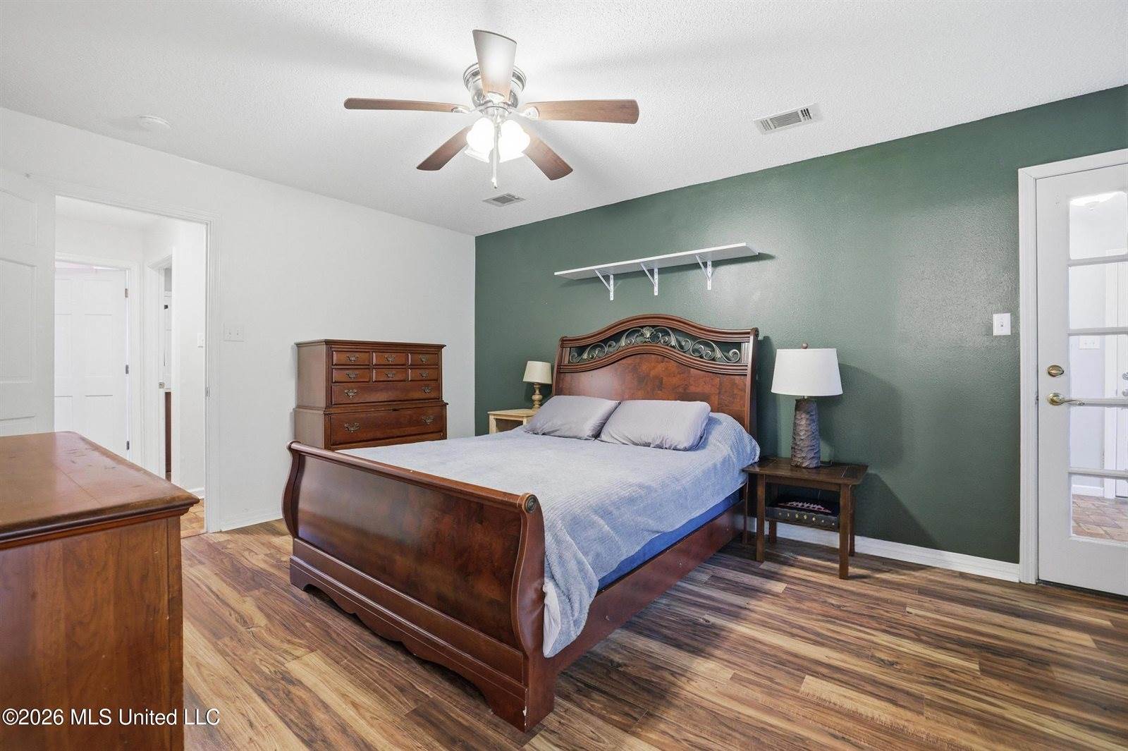 1909 Hemlock Drive, Gautier, MS 39553