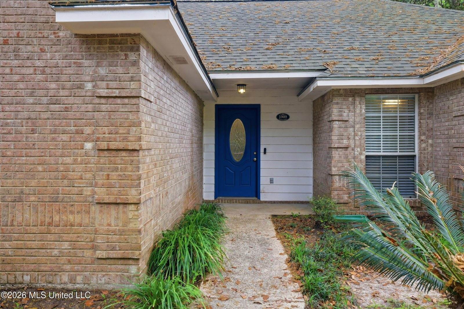 1909 Hemlock Drive, Gautier, MS 39553