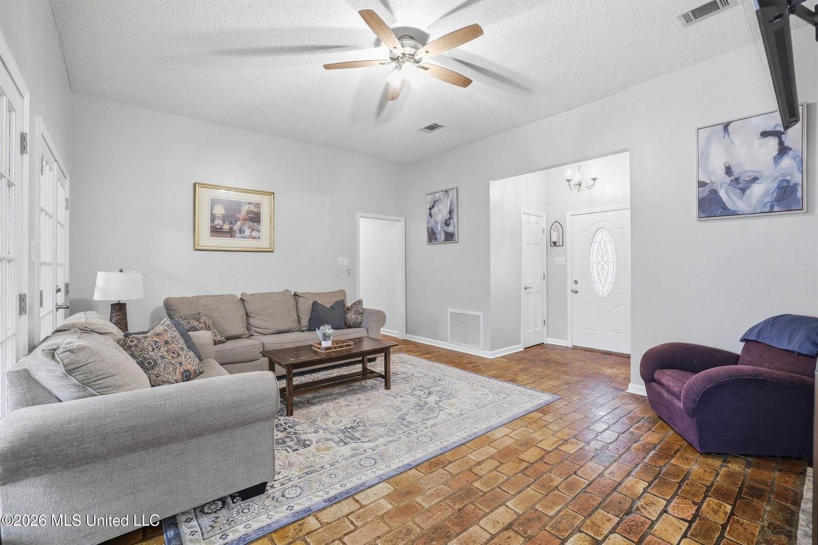 1909 Hemlock Drive, Gautier, MS 39553