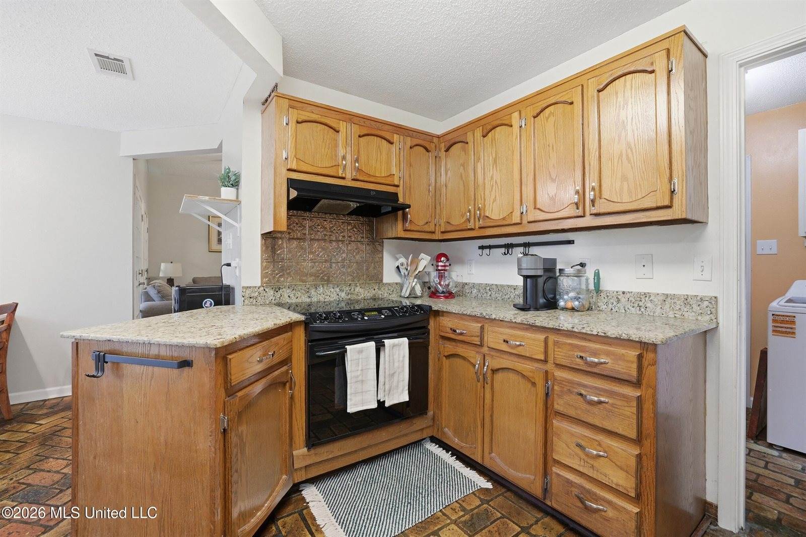 1909 Hemlock Drive, Gautier, MS 39553