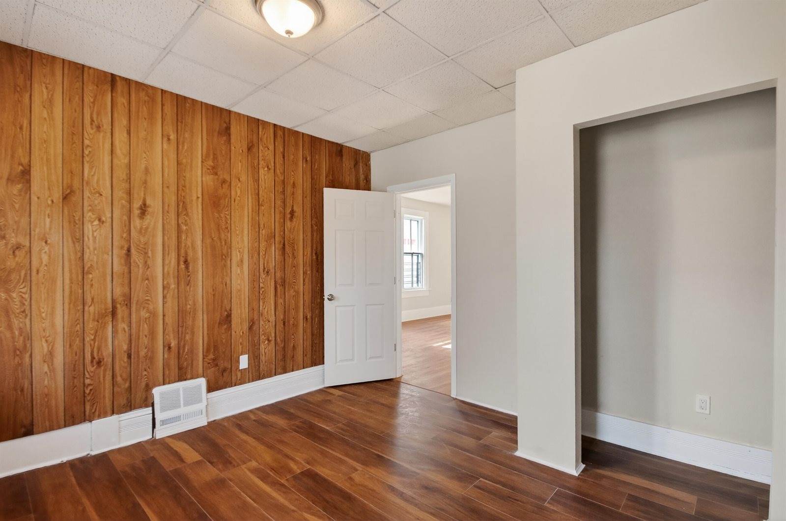 3529 North 11th St, Milwaukee, WI 53206