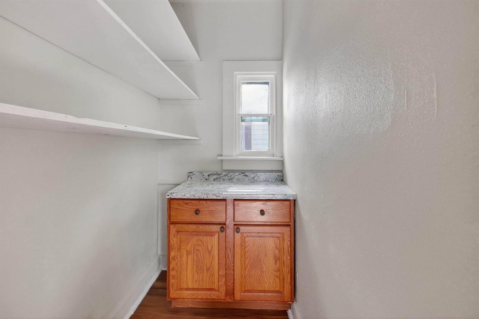 3529 North 11th St, Milwaukee, WI 53206