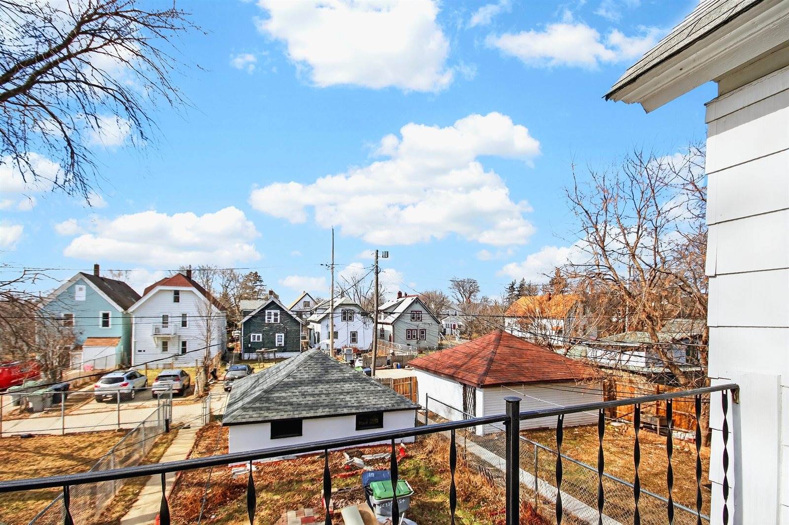 3529 North 11th St, Milwaukee, WI 53206