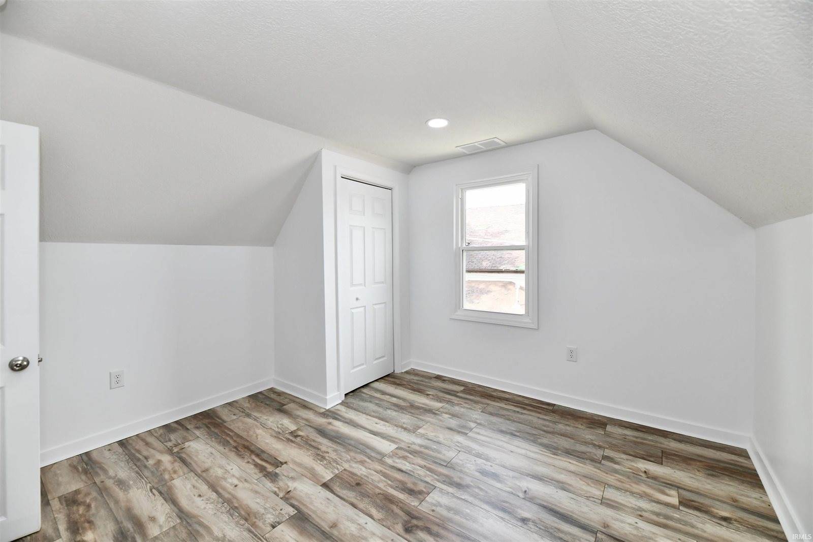 1926 Main Street, Elwood, IN 46036