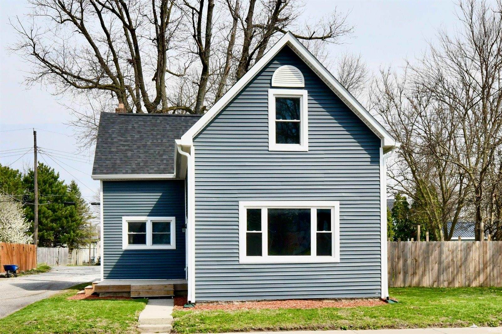 1926 Main Street, Elwood, IN 46036