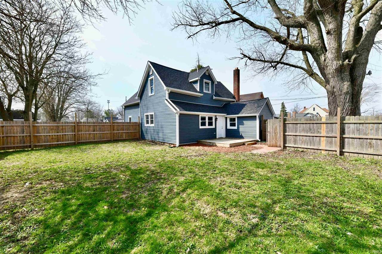 1926 Main Street, Elwood, IN 46036