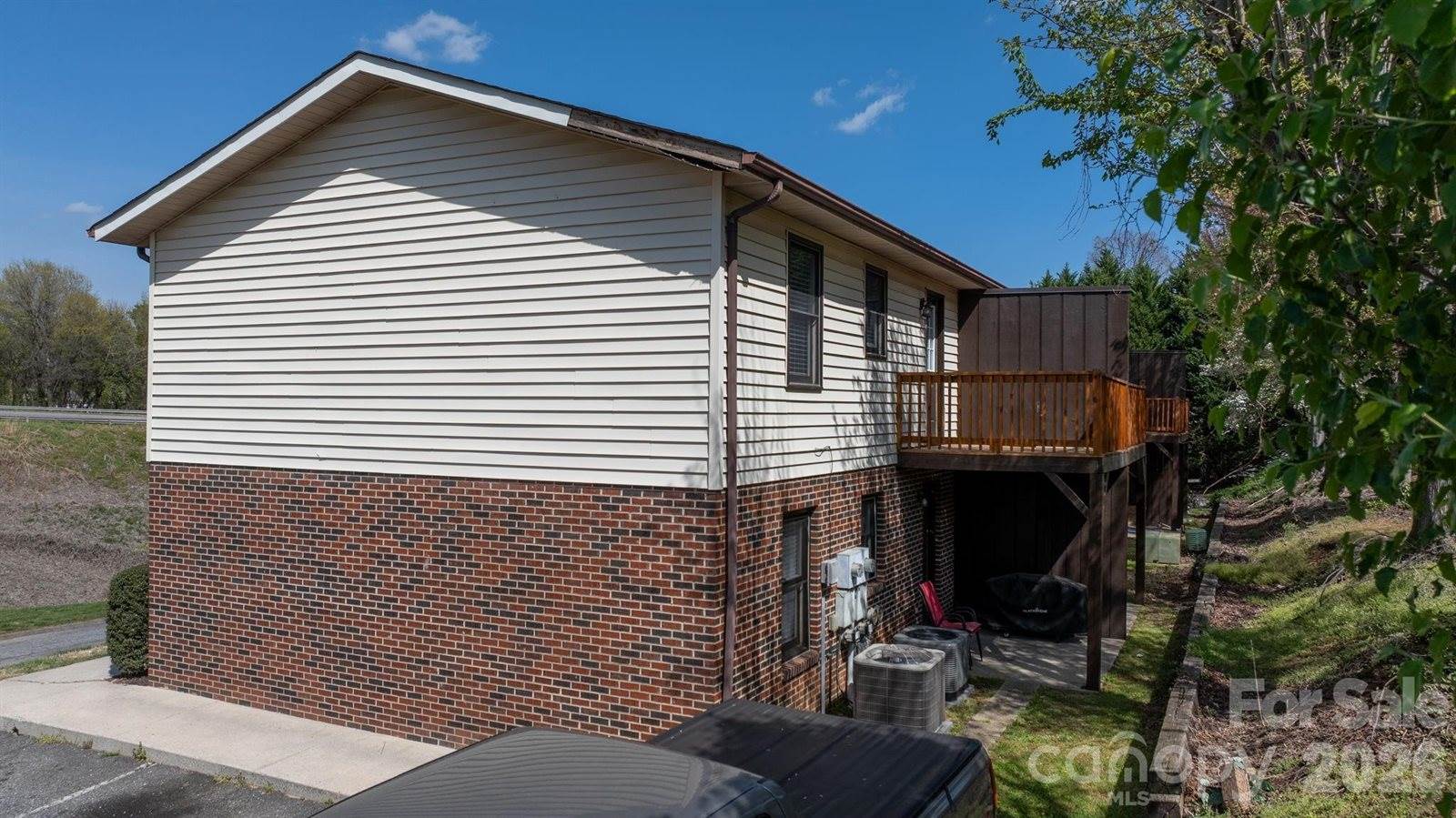 525 12th Street SW, #30, Hickory, NC 28602