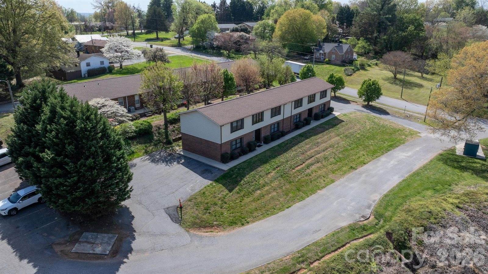 525 12th Street SW, #30, Hickory, NC 28602