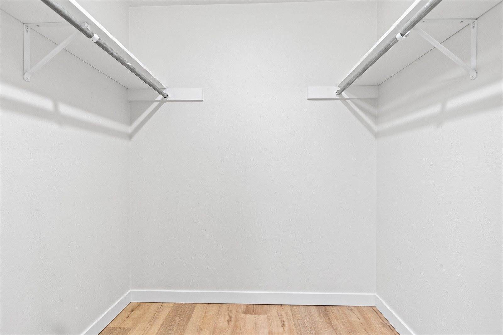 2130 Elmview Drive, Ashwaubenon, WI 54304