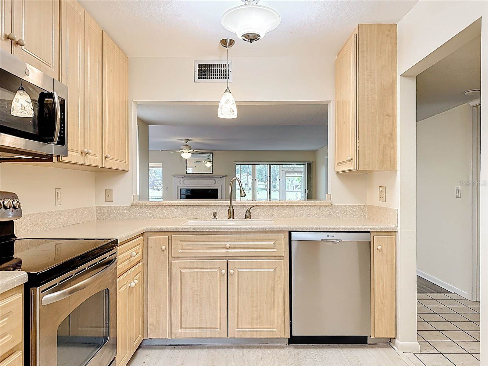 760 Village Circle, #109, Venice, FL 34292