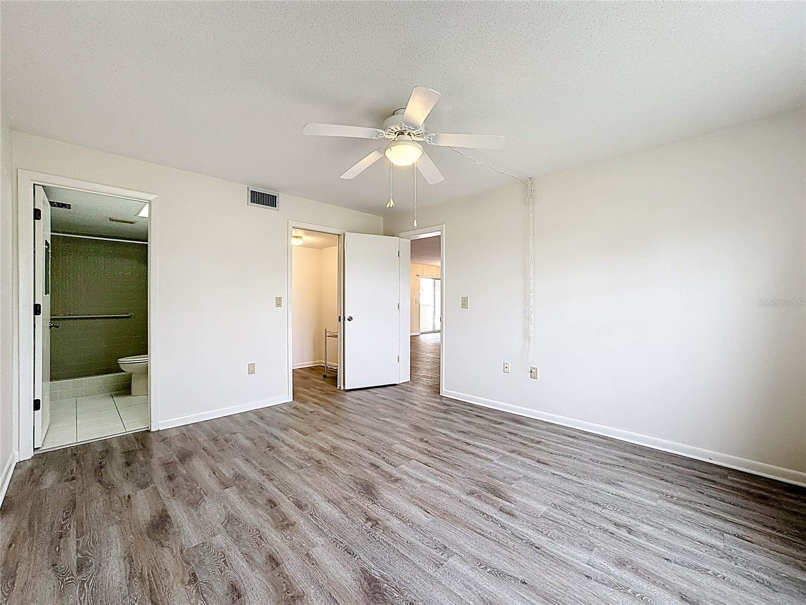 760 Village Circle, #109, Venice, FL 34292