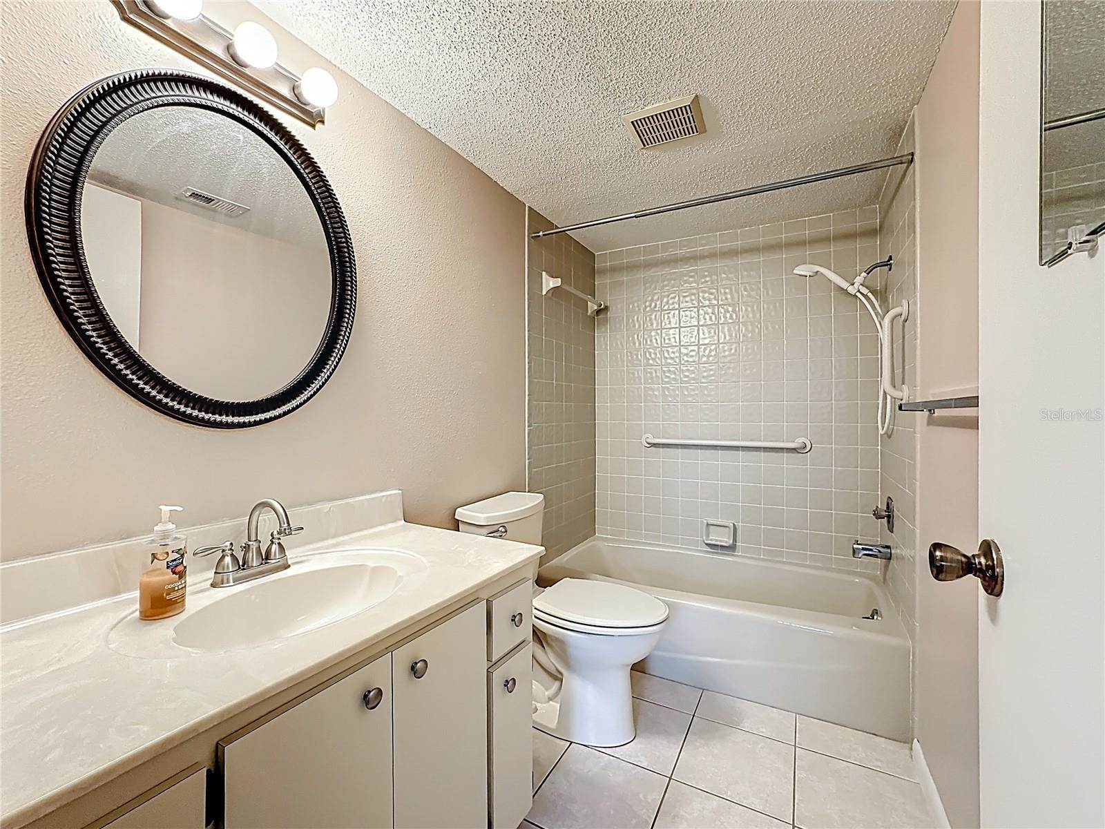 760 Village Circle, #109, Venice, FL 34292