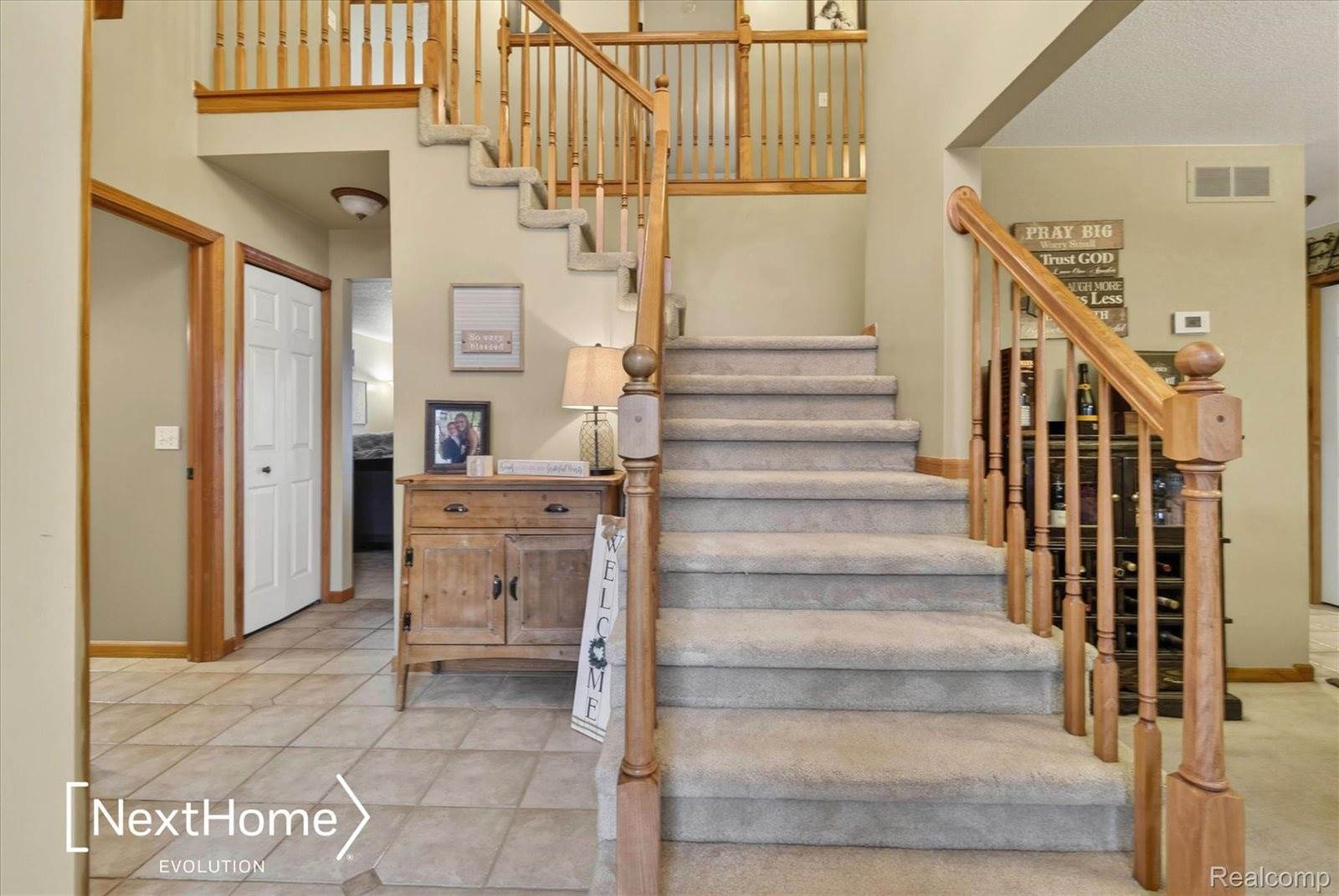 27078 Brookview Court, BrownstownCharterTownship_Wayne, MI 48134