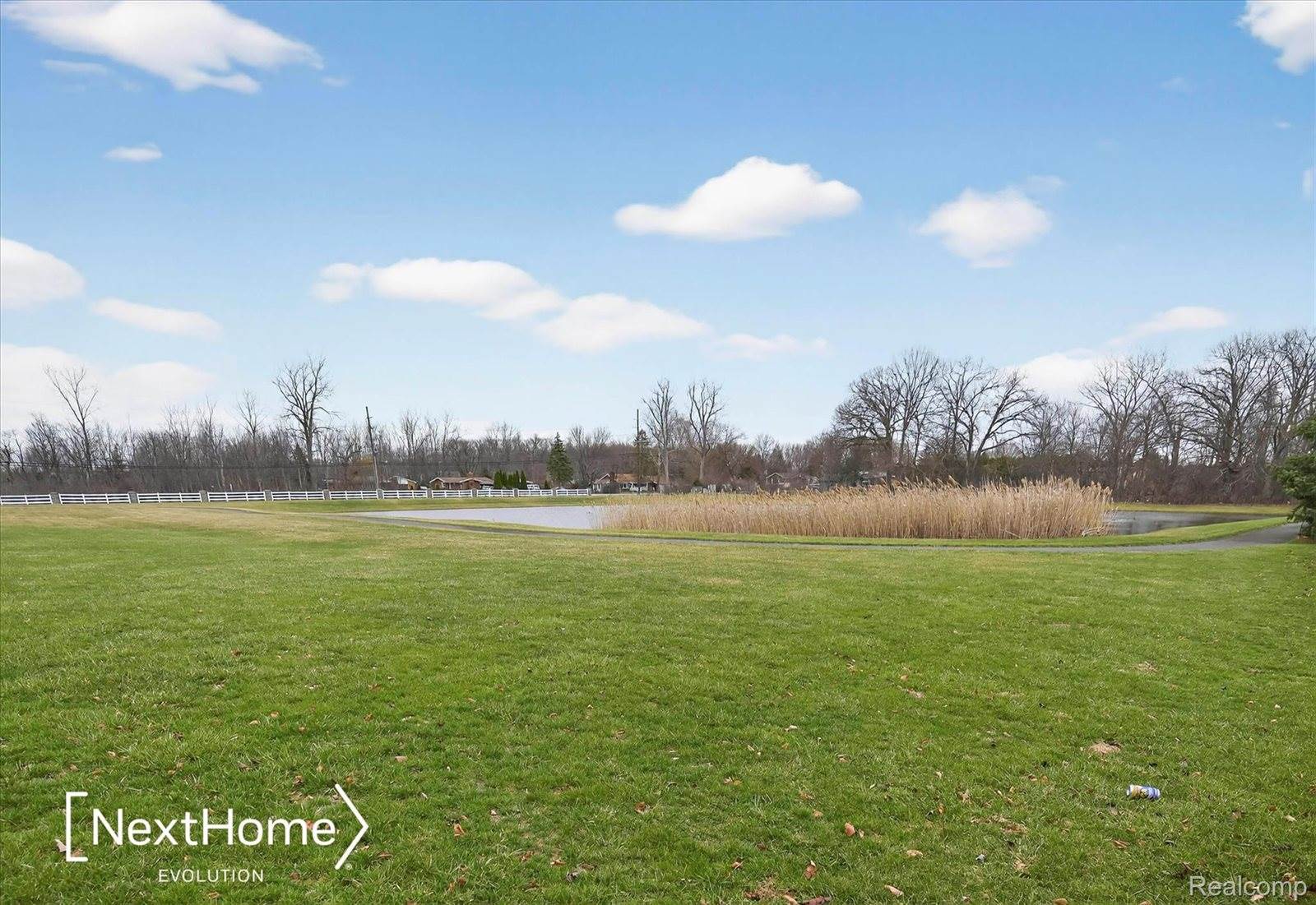 27078 Brookview Court, BrownstownCharterTownship_Wayne, MI 48134