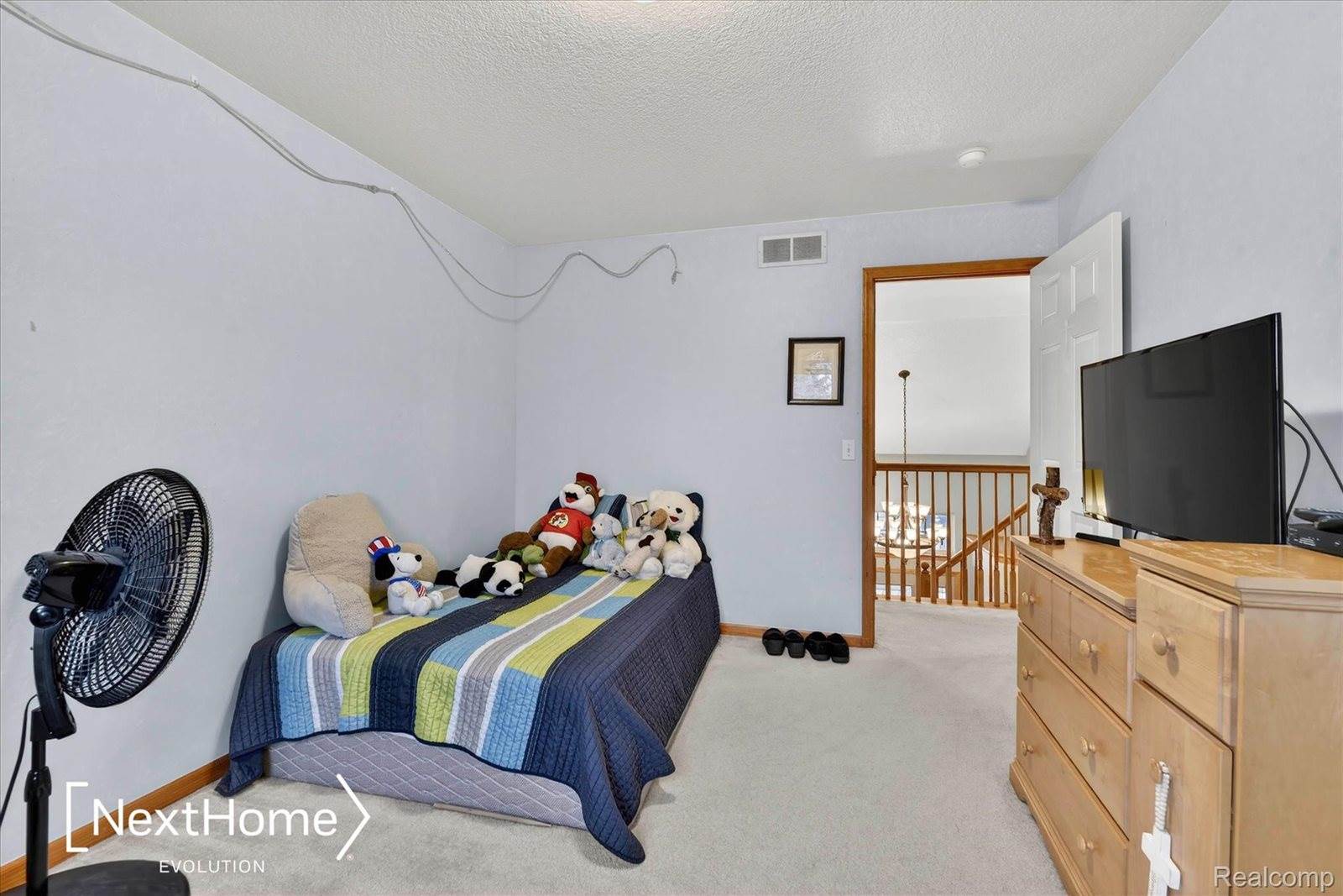 27078 Brookview Court, BrownstownCharterTownship_Wayne, MI 48134