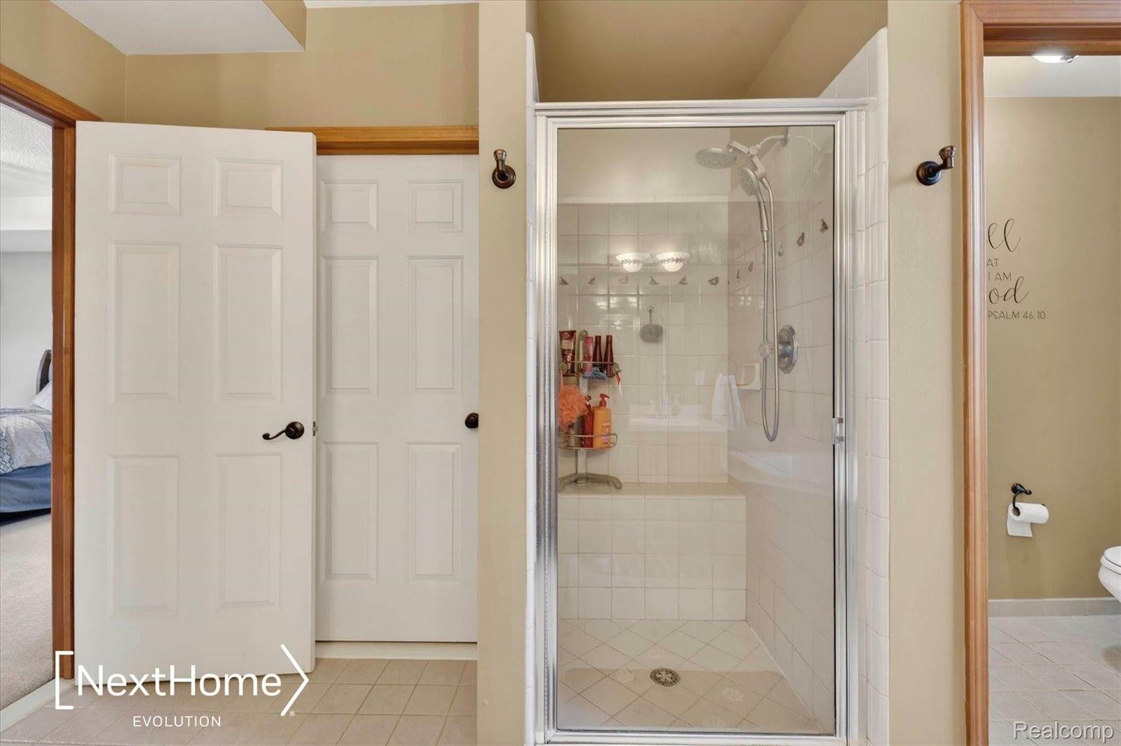 27078 Brookview Court, BrownstownCharterTownship_Wayne, MI 48134