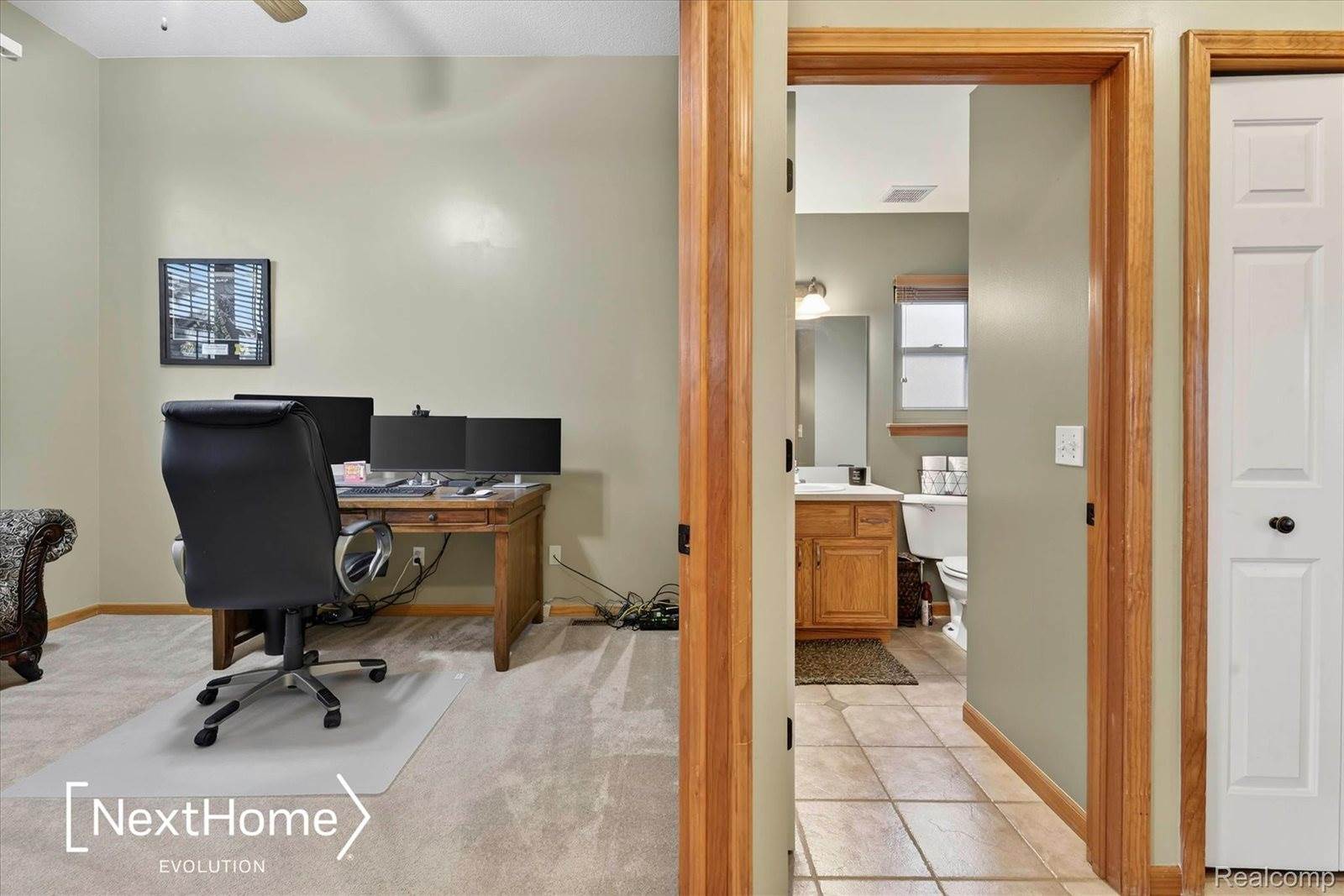 27078 Brookview Court, BrownstownCharterTownship_Wayne, MI 48134