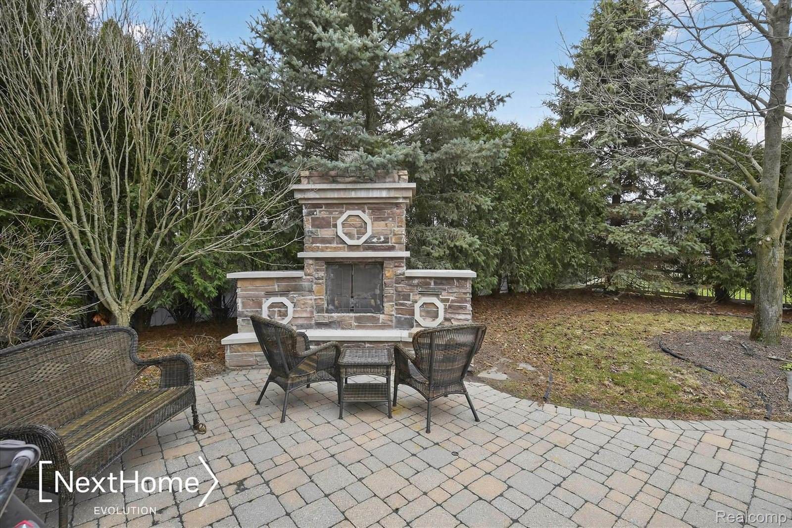 27078 Brookview Court, BrownstownCharterTownship_Wayne, MI 48134