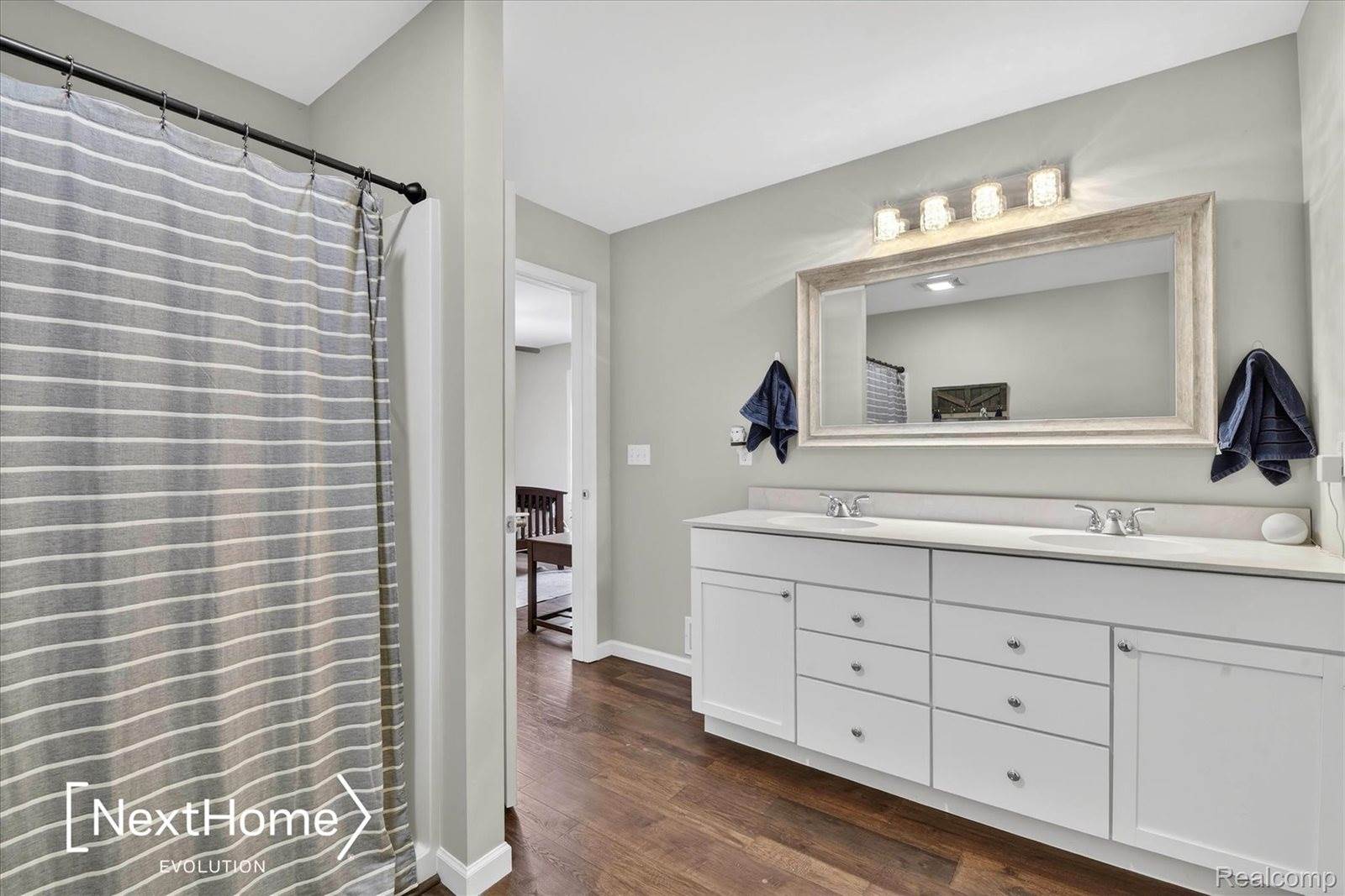 715 Glen Oak Drive, ManchesterVillage_Washtenaw, MI 48158