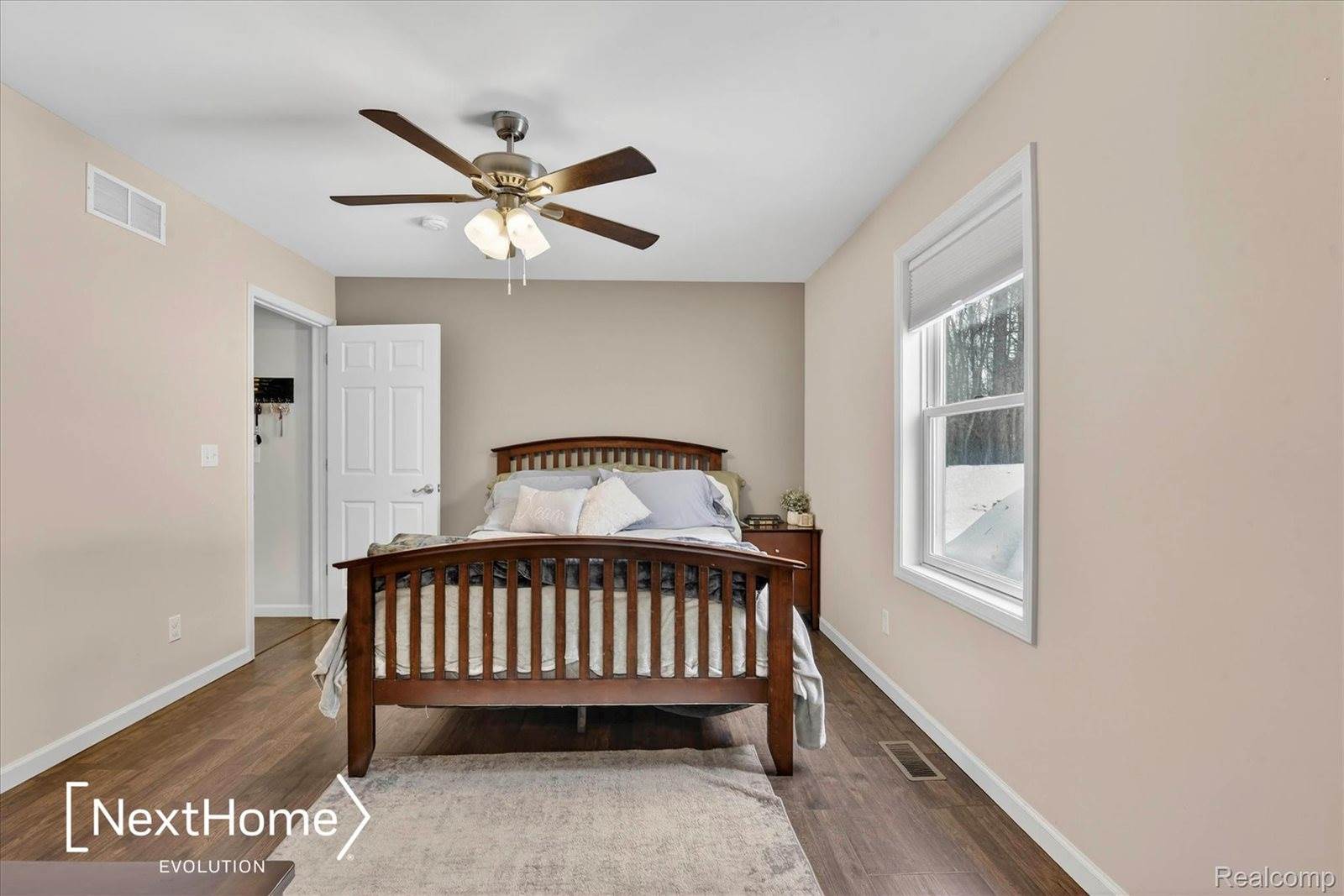 715 Glen Oak Drive, ManchesterVillage_Washtenaw, MI 48158