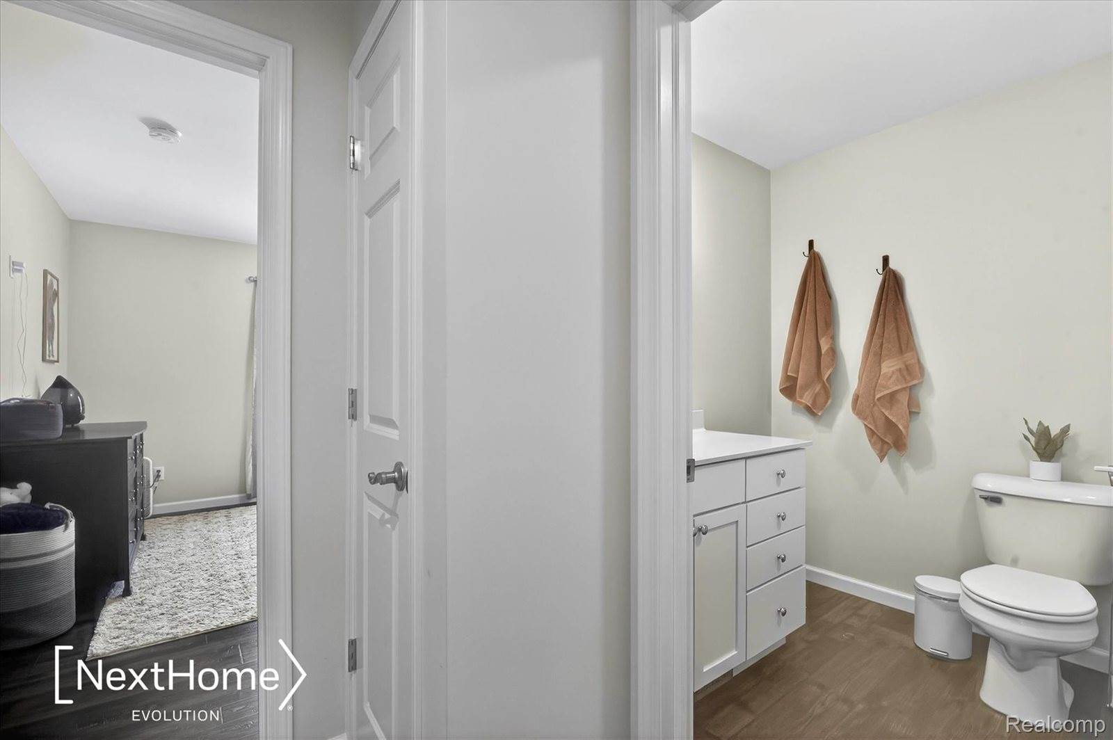 715 Glen Oak Drive, ManchesterVillage_Washtenaw, MI 48158