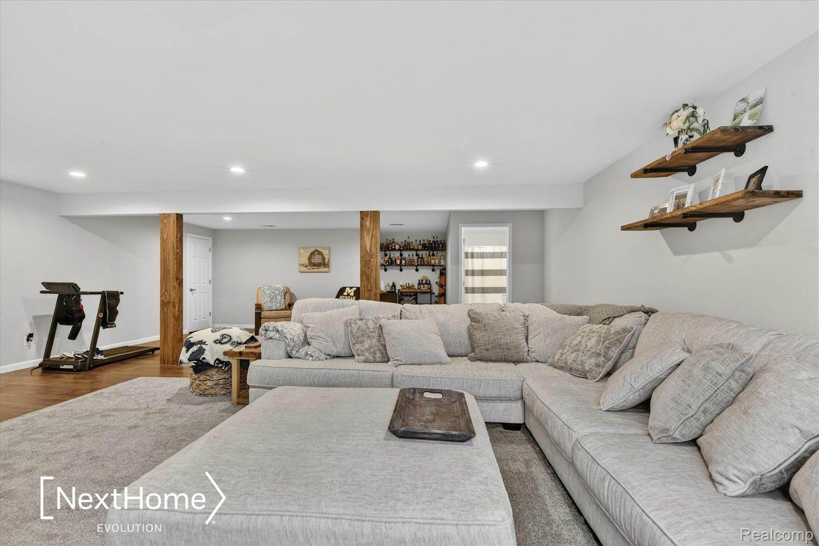 715 Glen Oak Drive, ManchesterVillage_Washtenaw, MI 48158