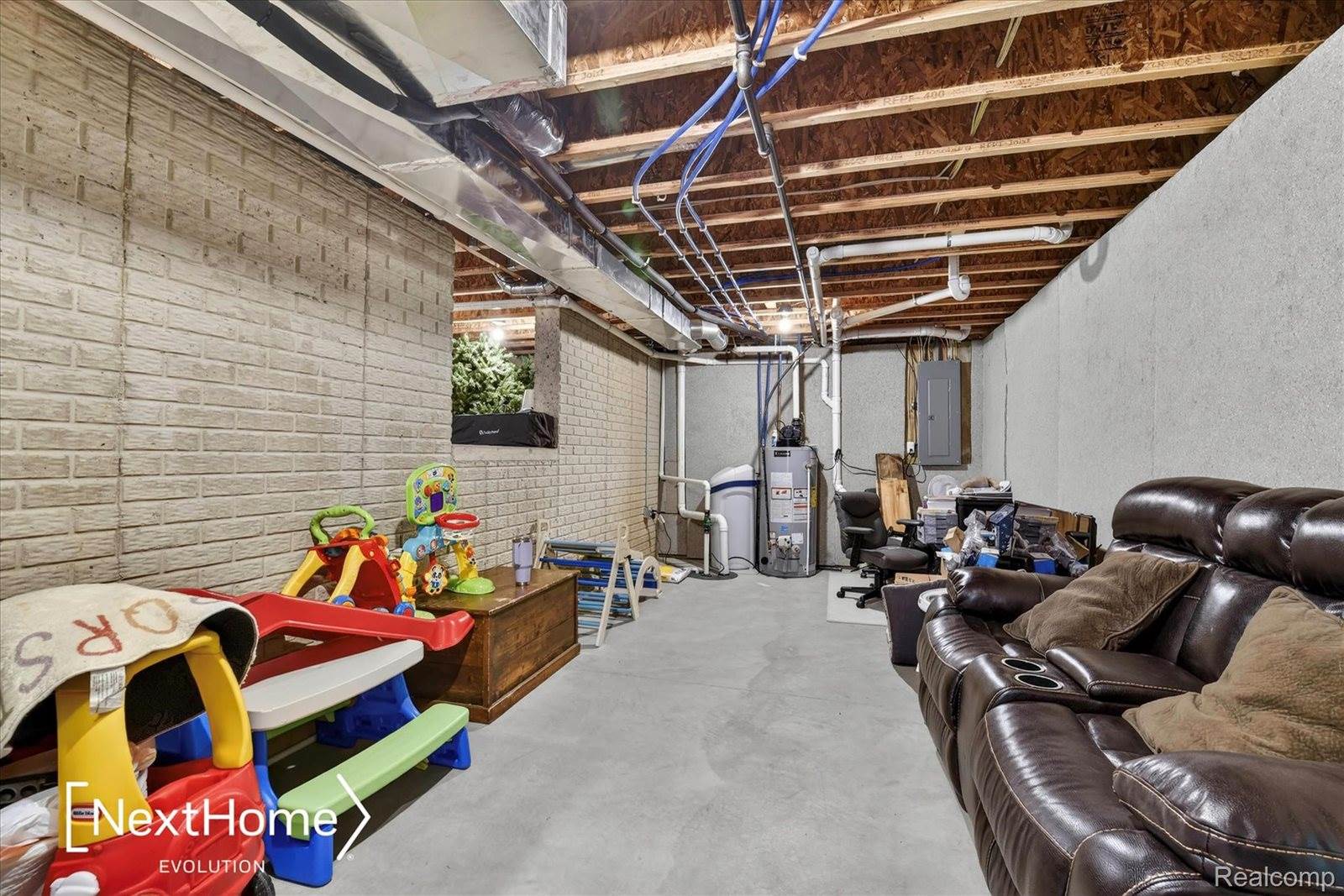 715 Glen Oak Drive, ManchesterVillage_Washtenaw, MI 48158