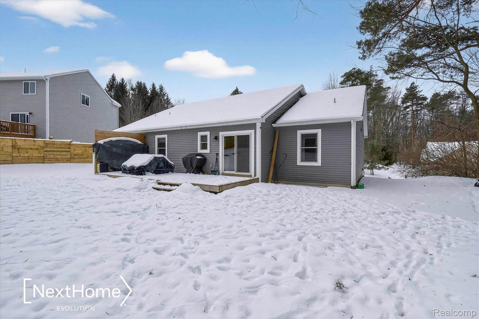 715 Glen Oak Drive, ManchesterVillage_Washtenaw, MI 48158