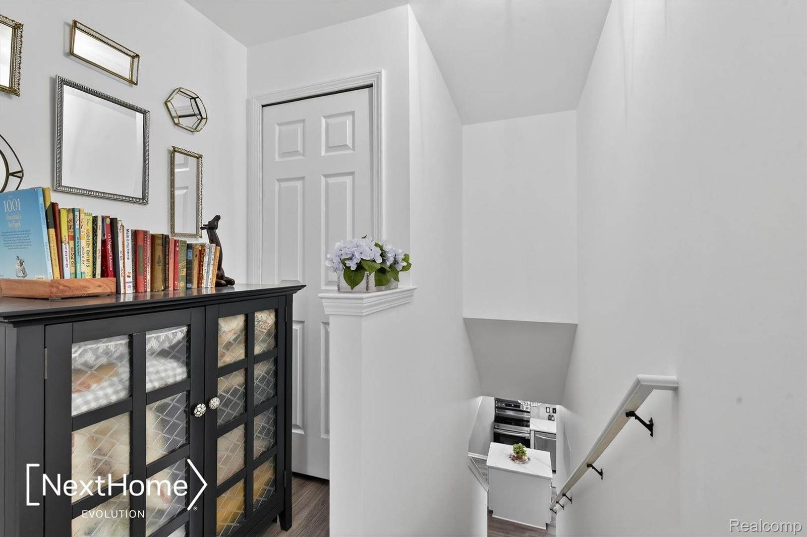 9627 Lakeside Drive, YpsilantiCharterTownship_Washtenaw, MI 48197