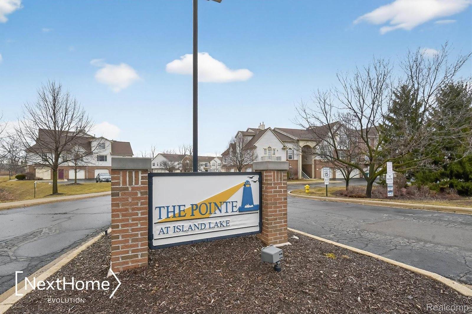 9627 Lakeside Drive, YpsilantiCharterTownship_Washtenaw, MI 48197