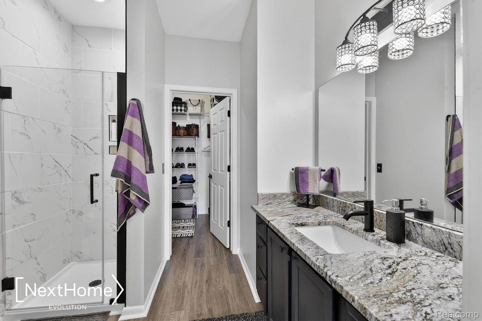 9627 Lakeside Drive, YpsilantiCharterTownship_Washtenaw, MI 48197