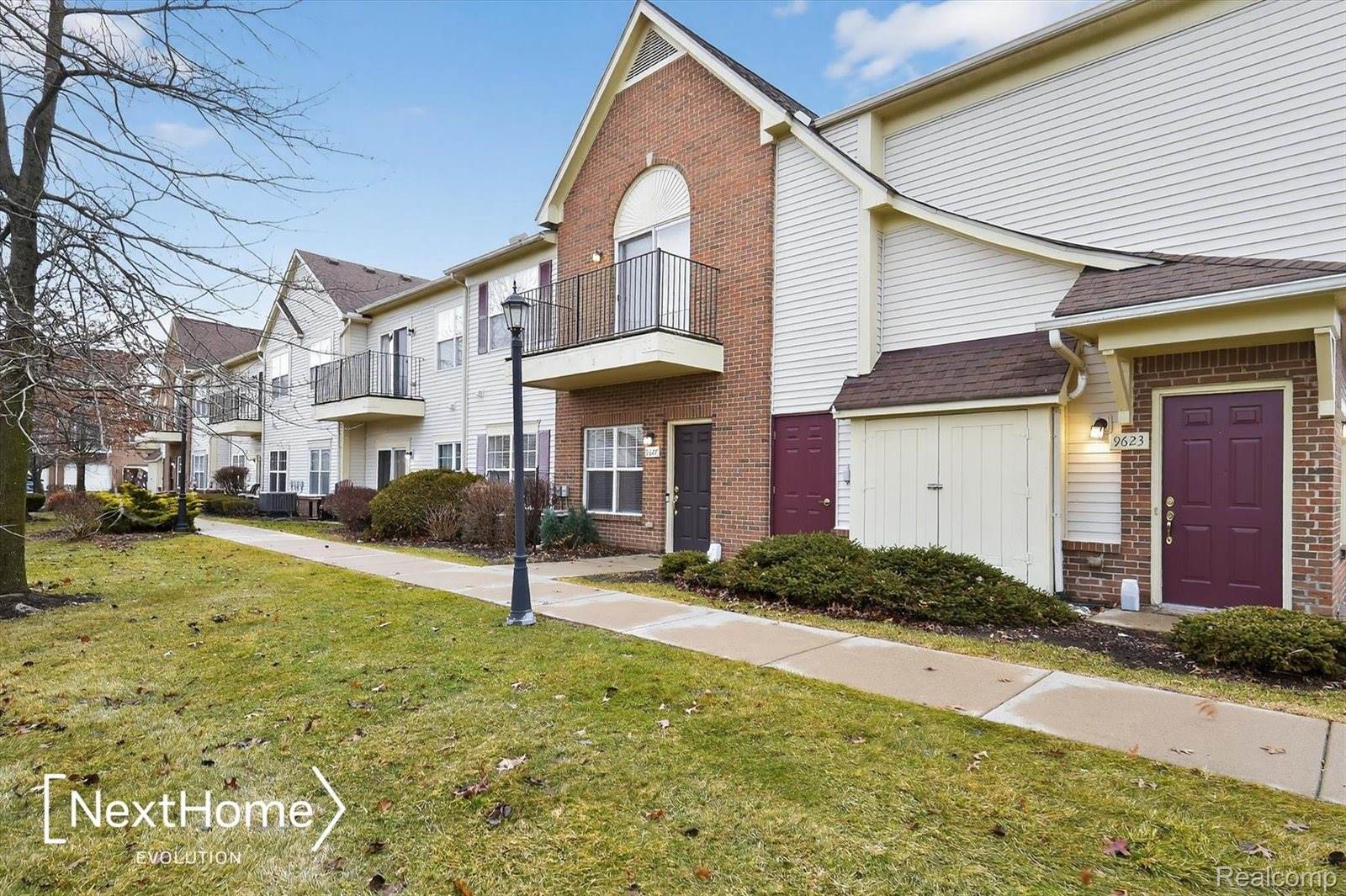 9627 Lakeside Drive, YpsilantiCharterTownship_Washtenaw, MI 48197