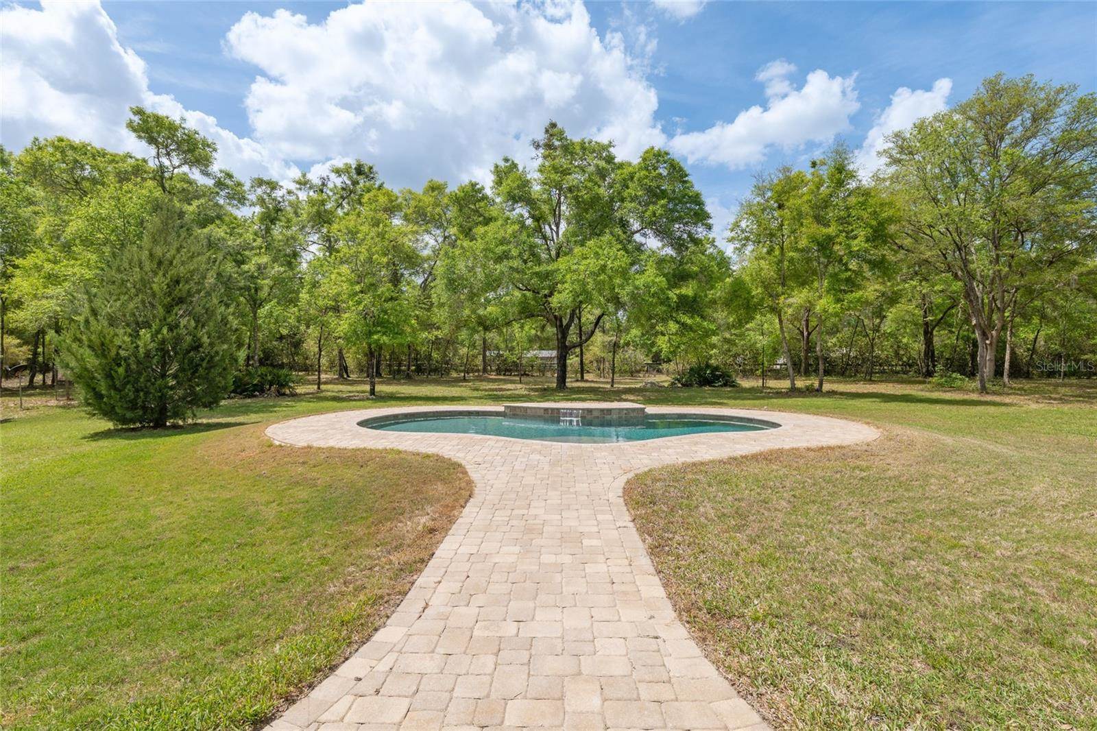 4318 SW 182ND Drive, Newberry, FL 32669