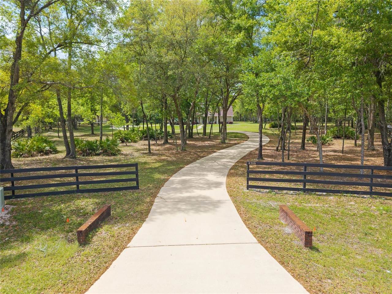 4318 SW 182ND Drive, Newberry, FL 32669