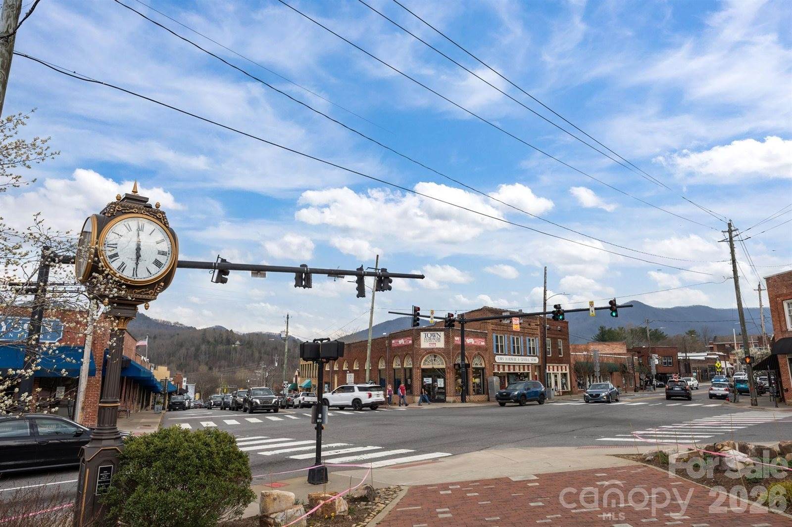 12 Bird Creek Estates Road, Black Mountain, NC 28711