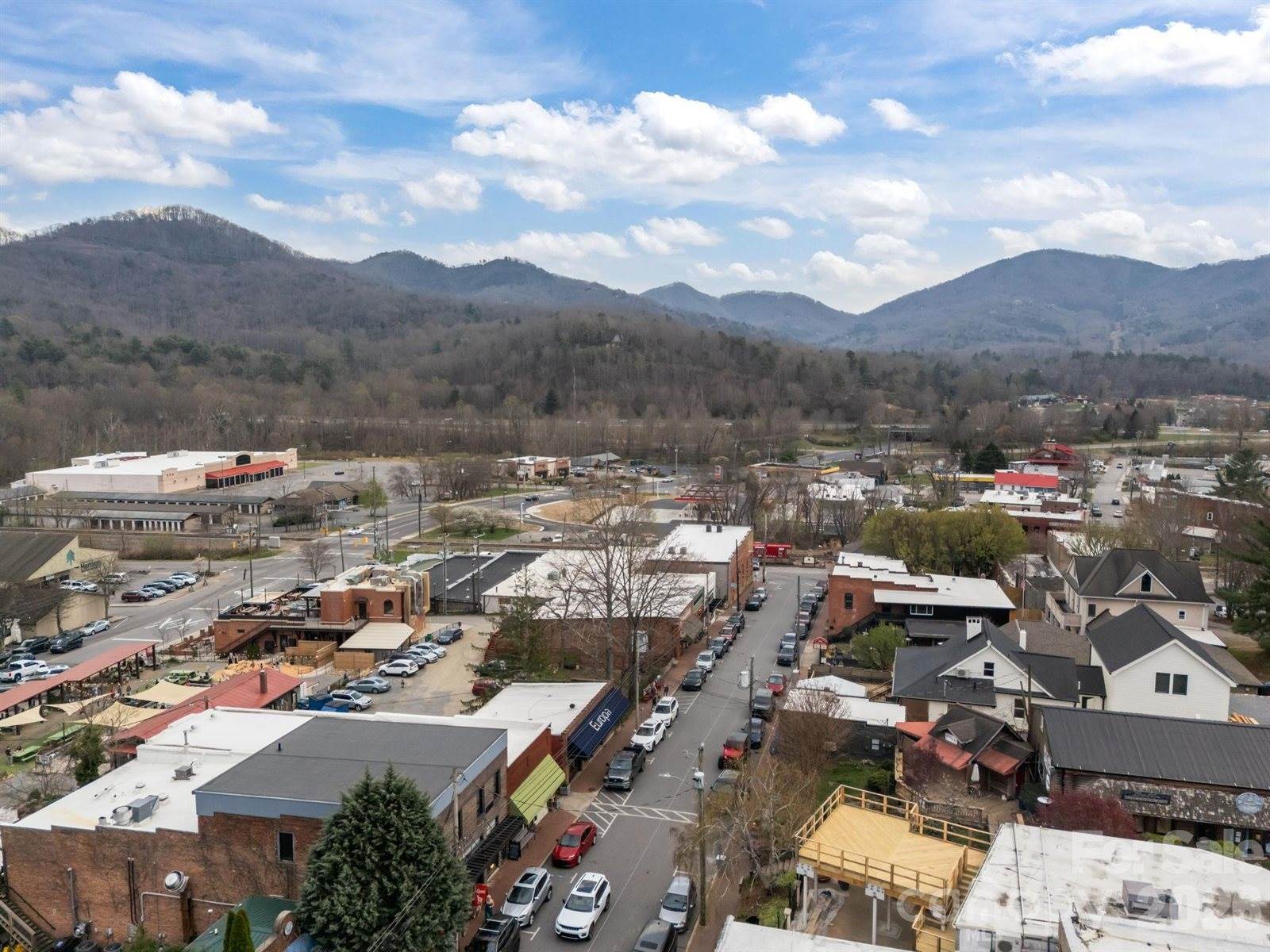 12 Bird Creek Estates Road, Black Mountain, NC 28711