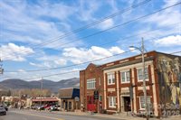 12 Bird Creek Estates Road, Black Mountain, NC 28711