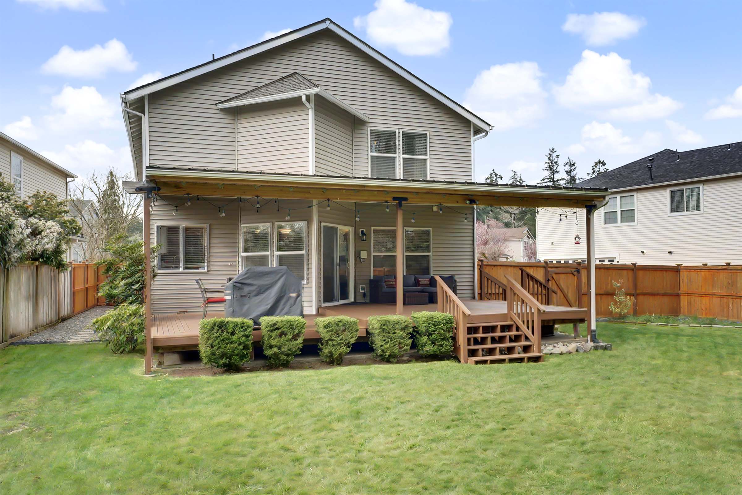 1846 Fisher St, DuPont, WA 98327