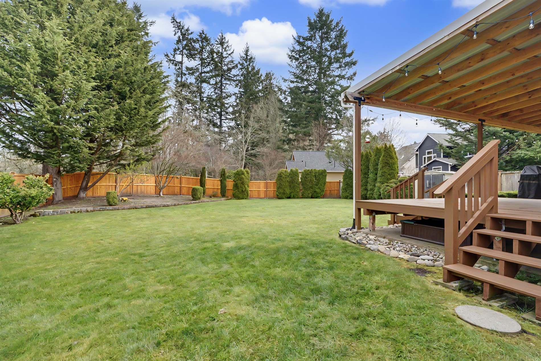 1846 Fisher St, DuPont, WA 98327