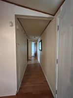 1513 East Idlewild Dr, Wichita, KS 67216