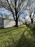 1513 East Idlewild Dr, Wichita, KS 67216