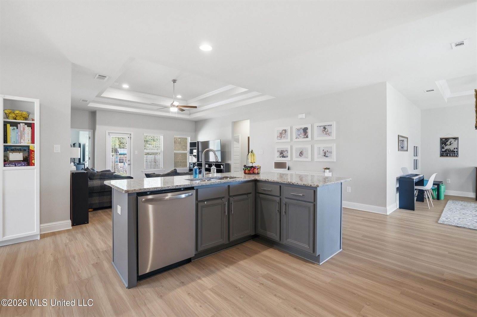 6864 Sweetclover Drive, Ocean Springs, MS 39564