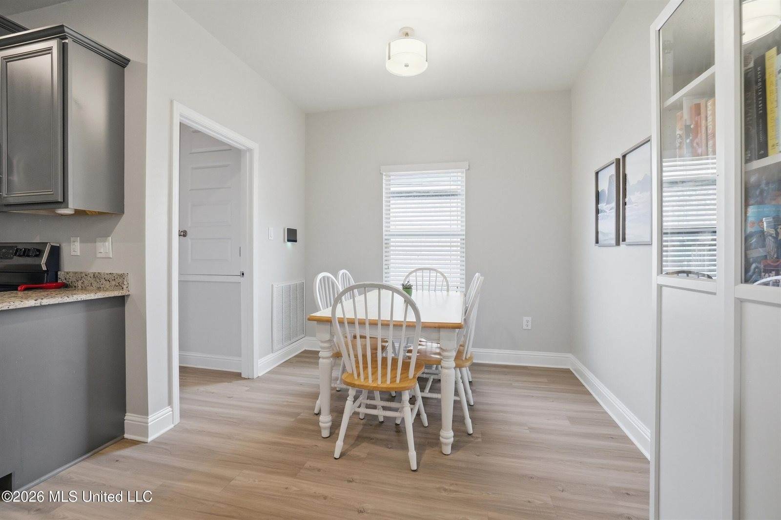 6864 Sweetclover Drive, Ocean Springs, MS 39564